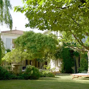 Bed & Breakfast Maison Piloni, LʼIsle-sur-la-Sorgue