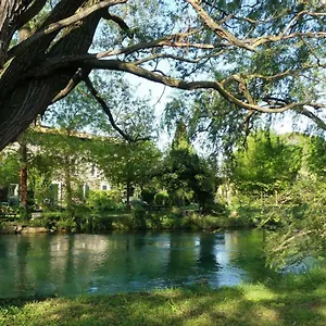 Bed & Breakfast Mas Le Pont Des Aubes, LʼIsle-sur-la-Sorgue